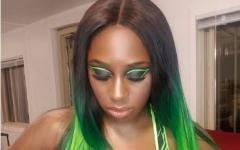 Naomi All Glammed Up & Ready To GLOW