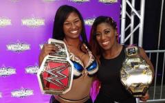 Ember Moon And Cosplayer