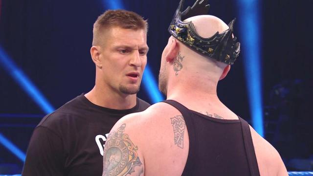 20200320_sd_gronk2-6476b9542625eb03cc96eda164be1357