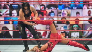 Shayna Baszler Slows Down Her Submission Holds, Looks Into The Crowd To See People Who Turn Away