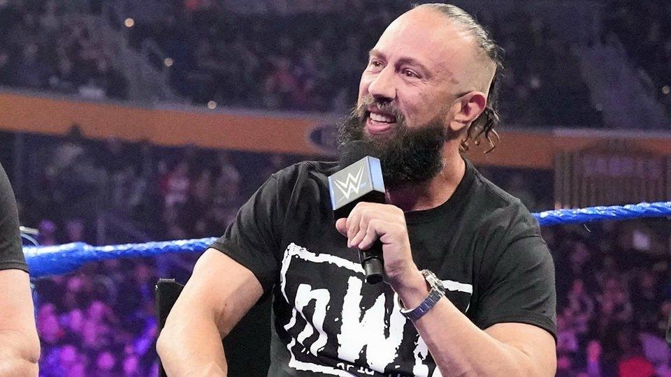 Der ehemalige WWE ID-Kandidat Aaron Roberts sagt, er habe X-Pac ein ...