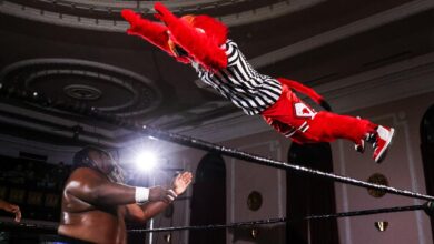 NBA Chicago Bulls’ Benny The Bull Mascot Hits Crossbody On Calvin Tankman At Freelance Wrestling Show