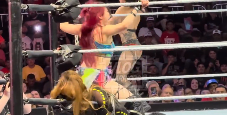 Iyo Sky And Rhea Ripley Both Stinkface Nia Jax At WWE Live Event