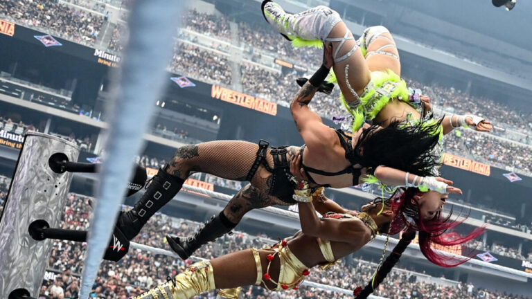 Bianca Belair Details How She Broke Finger At WWE WrestleMania 41, Initially Thought She Had Broken All Of Her Fingers On Left Hand