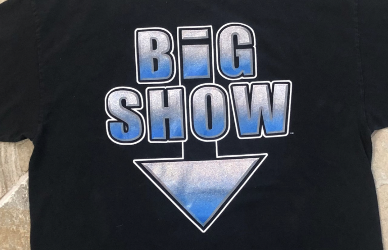 Paul Wight Says ‘Big Show’ Arrow Pointing Down Shirt Was A Vince McMahon Idea, ‘It Sold Pretty Well’