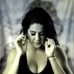 Bayley Hears A Voice In Her Head, Might Need A Hug