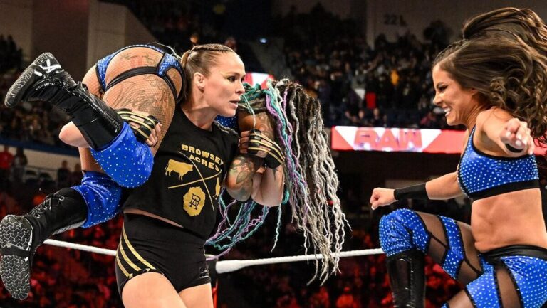 Lacey Lane (Kayden Carter) Recounts Tag Match Against Ronda Rousey & Shayna Baszler On WWE Raw, Rousey Fighting For Them To Get More Time