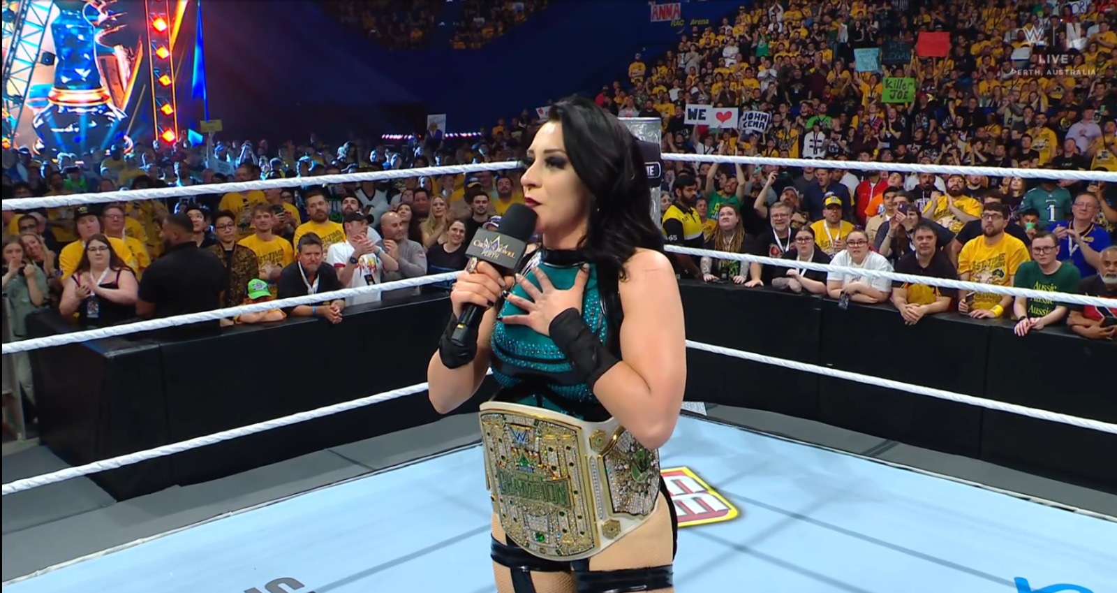 stephanie vaquer wwe crown jewel