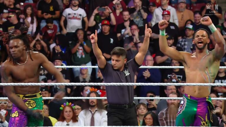 Leon Slater & Je’Von Evans Def. Mr. Iguana & La Parka At WWE NXT Halloween Havoc