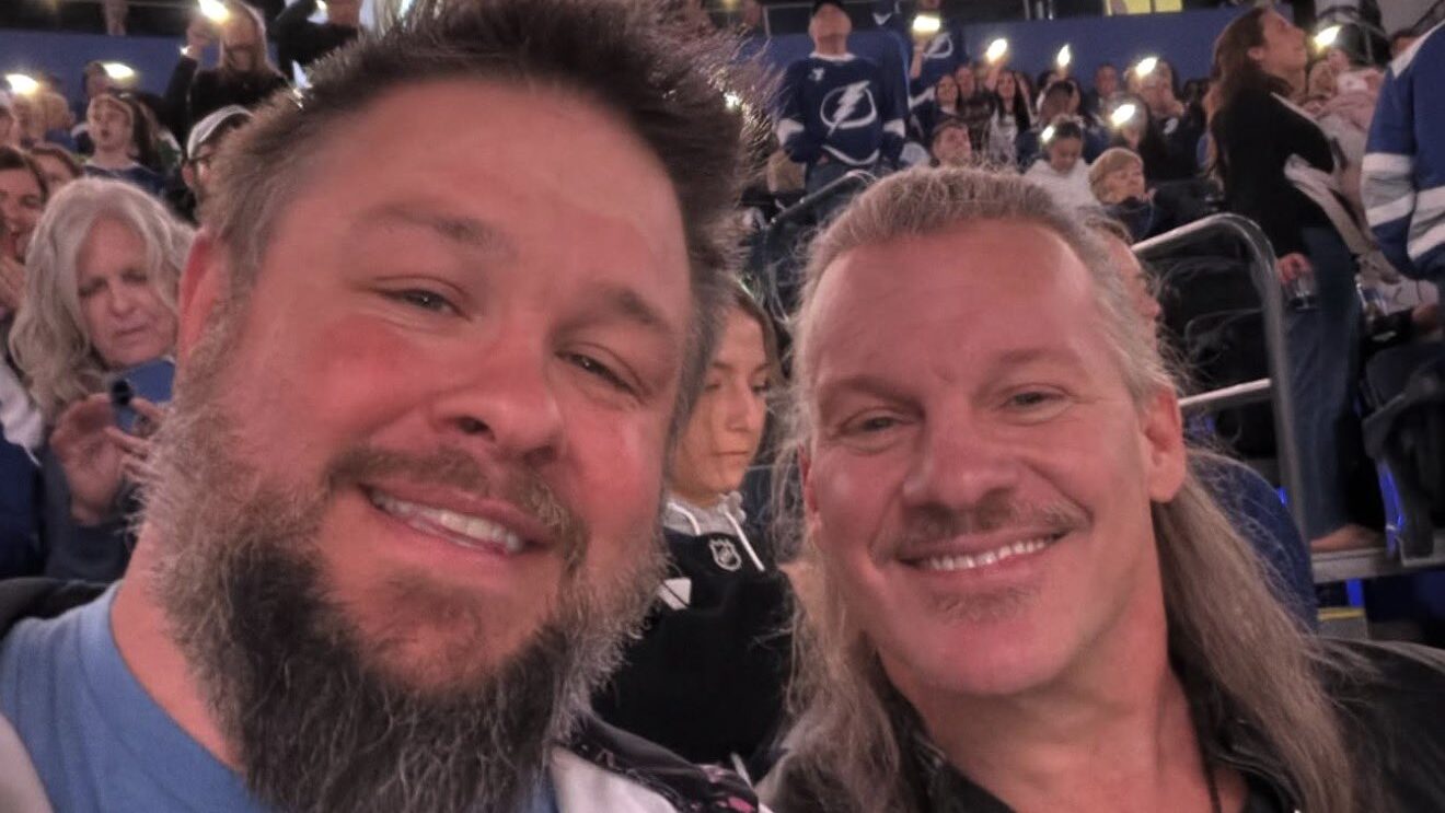 Chris Jericho & Kevin Owens Take Photo Together At NHL Tampa Bay Lightning Game