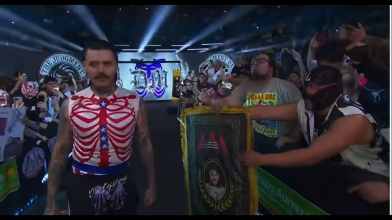 Dominik Mysterio Wears Gear With Similar Design To Eddie Guerrero & Art Barr’s Gear From 1994 AAA ‘When Worlds Collide’ Event