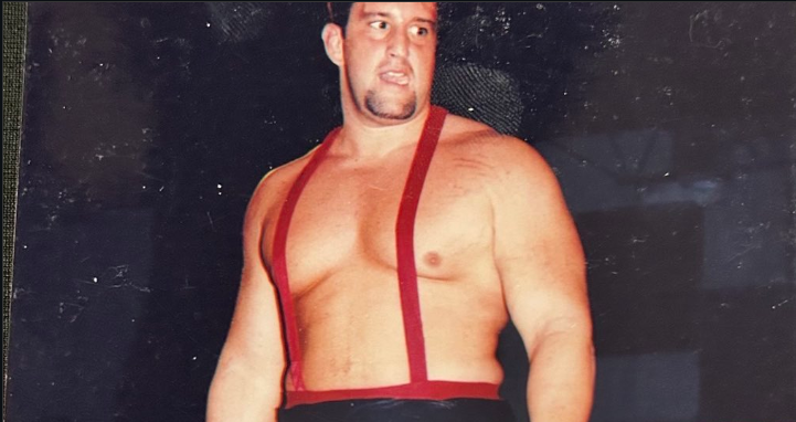 Tommy Dreamer suspenders