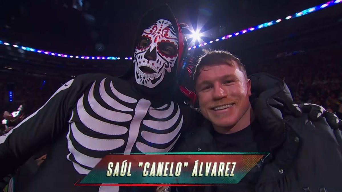 Canelo Álvarez Makes Surprise Appearance At AAA Guerra de Titanes