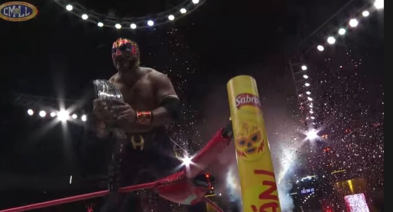 Hechicero Wins CMLL World Heavyweight Title