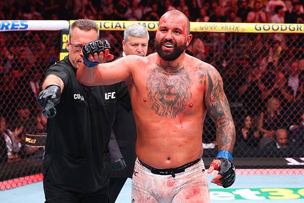 Josh Hokit vs. Derrick Lewis Added To UFC White House Event - Fightful | WWE News, AEW News, Pro Wrestling Backstage News