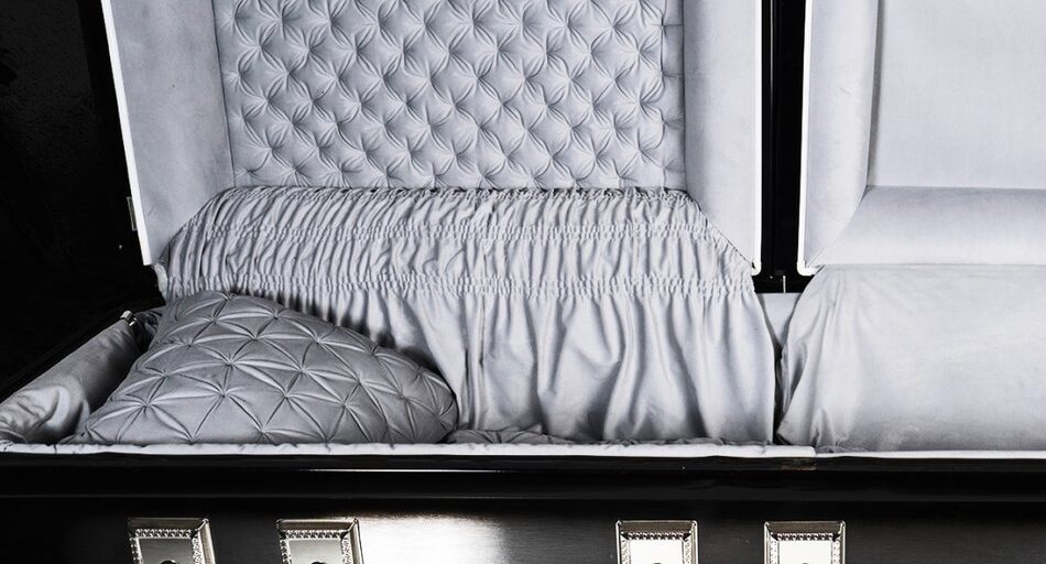 Fight Size WWE Auction