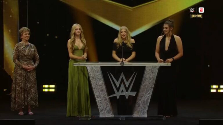 Linda McMahon And Stephanie’s Daughters Induct Stephanie McMahon Into WWE Hall Of Fame