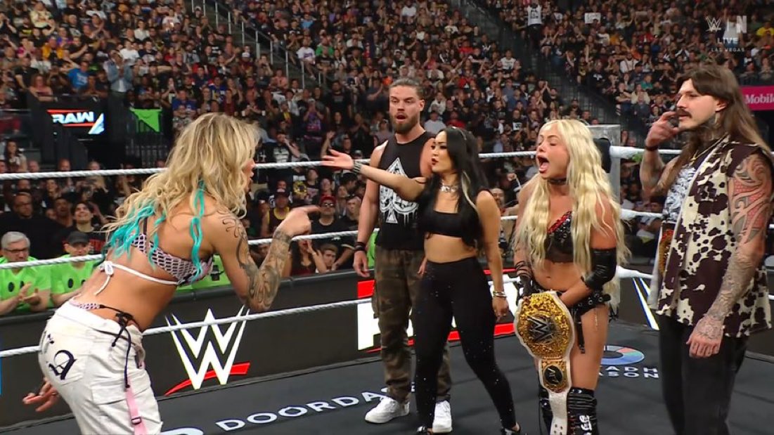 Sol Ruca Wrestles Liv Morgan On WWE Raw, Gets Attacked By Zaria