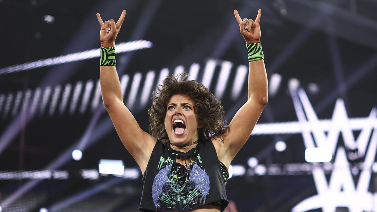 lizzy rain, rayne leverkusen