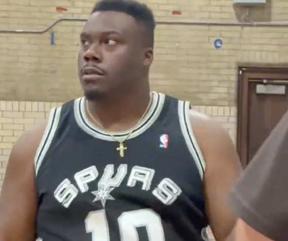 Spurs Thanos Takes Out Knicks Fans At PWE