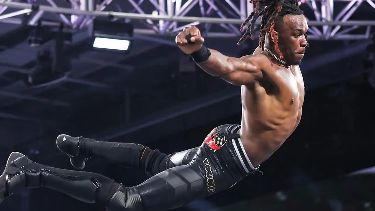 Je’Von Evans Explains When He Discovered He Could Be Bouncy In The Ring