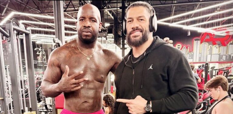 Roman Reigns & Moose Share Gym Photo, WWE Raw Preview, More | Fight Size