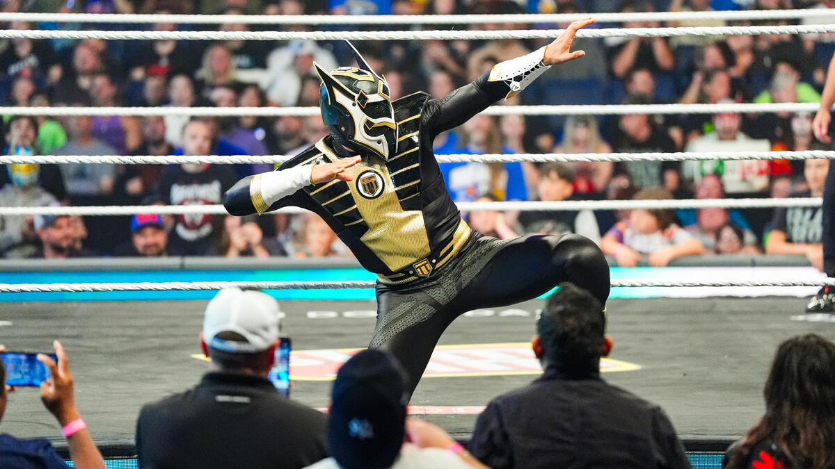 El Fiscal Reflects On WWE Raw Debut