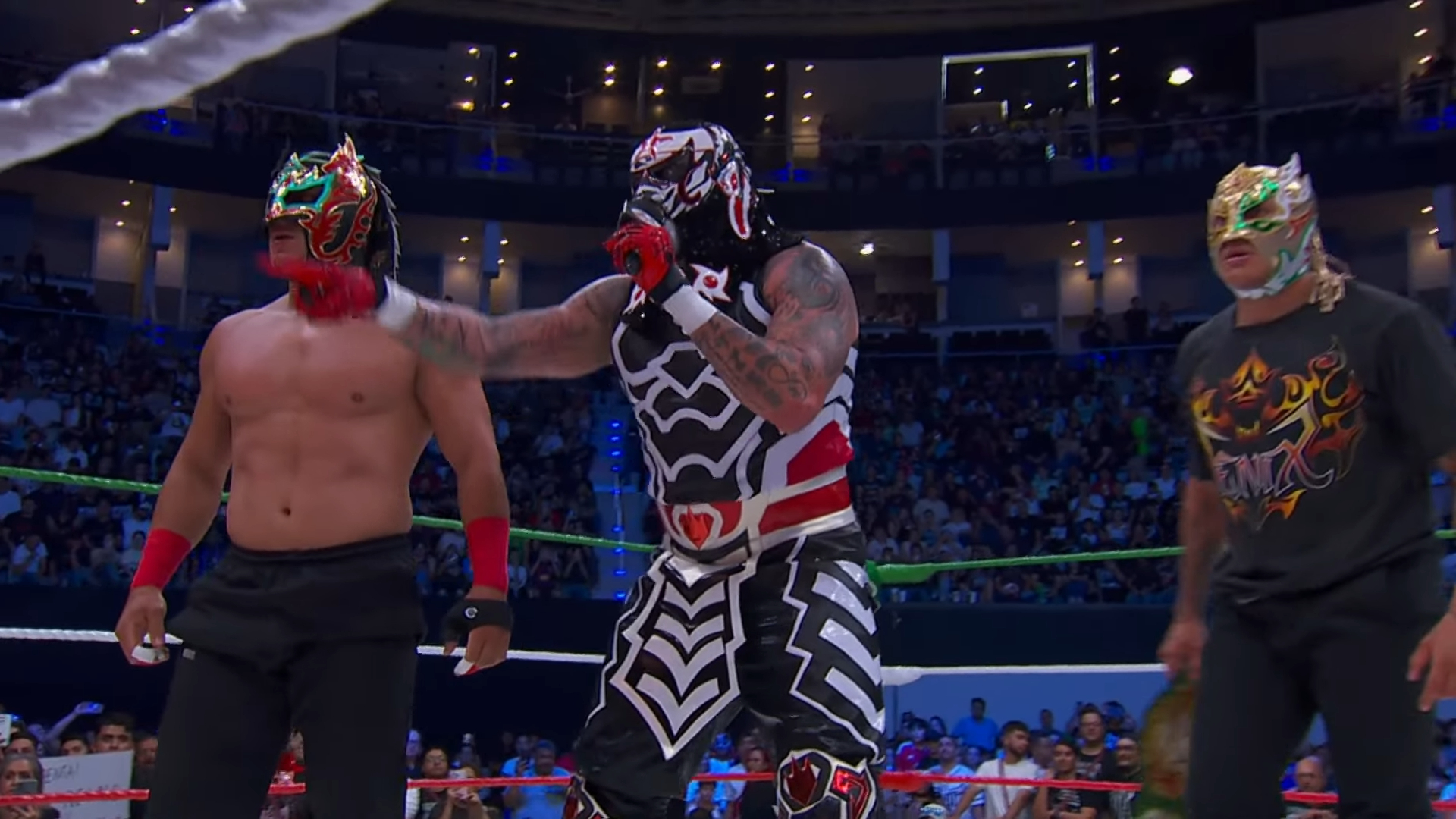 Penta, Rey Fenix & Dragon Lee vs. Perros del Mal Added To AAA Ola de Calor