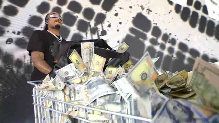 Quavo Performs ‘Backwards’ From QRÖMELIFE Album At WWE Sunday Night’s Main Event