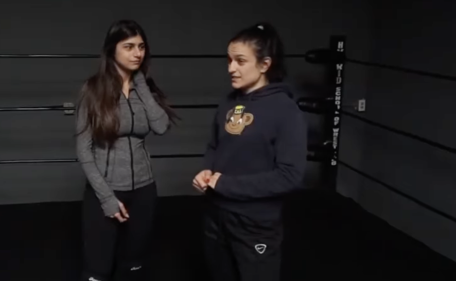 mia khalifa thunder rosa