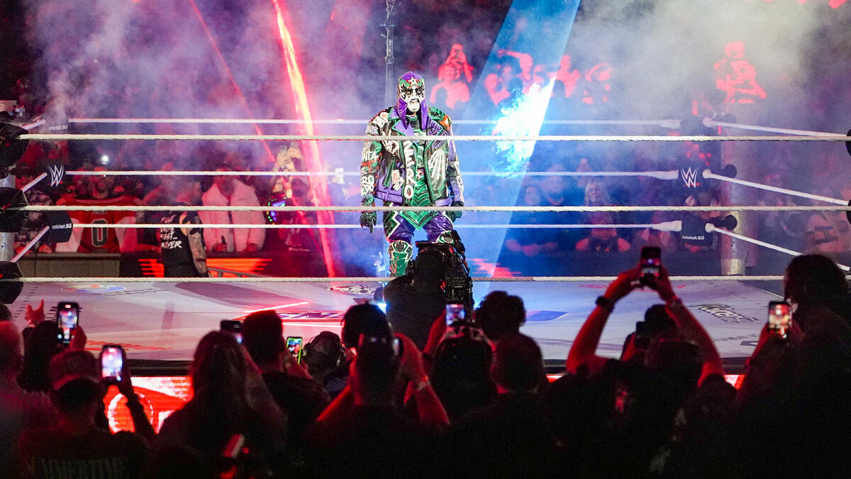 Penta Says He Tried To Use Joker Gear In WWE Before WWE Money In The Bank, Was Told ‘For Some Reason’ He Couldn’t