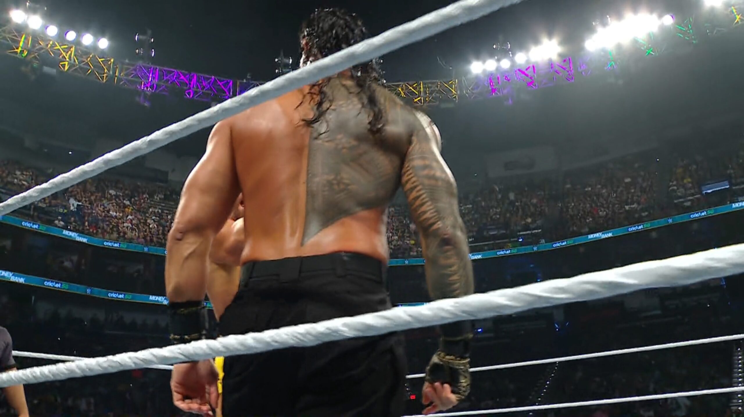Netlfix Edits LA Knight’s Middle Finger Out Of WWE Money In The Bank 2026 Replay