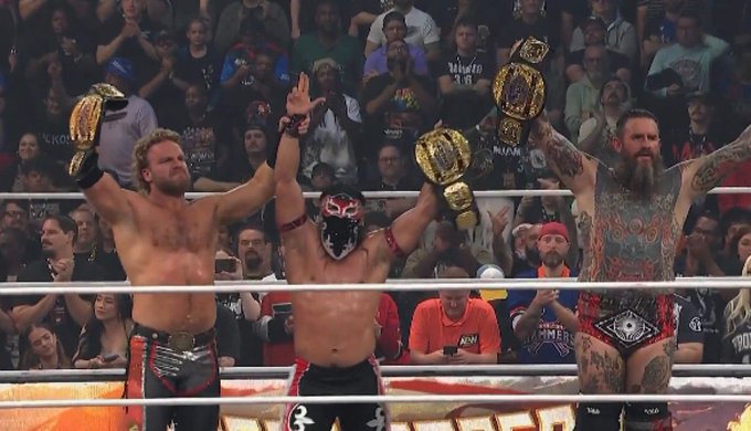 Hangman Adam Page und Brodido gewinnen den AEW World Trios Titel bei AEW ...
