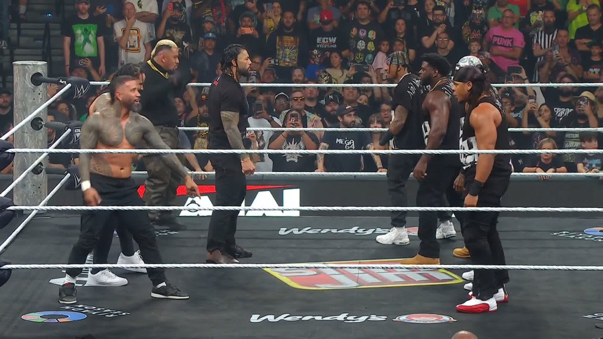 Solo Sikoa, Roman Reigns, Jimmy Uso, Jey Uso, Carmelo Hayes, Royce Keys, Lucien Price, Bloodline, 946