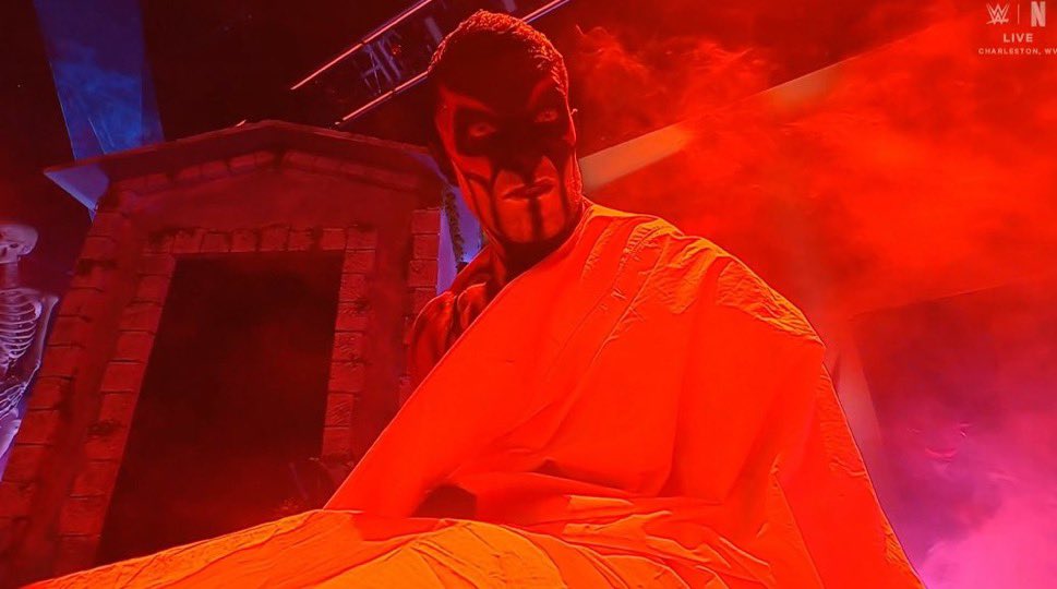 ‘The Demon’ Finn Balor Returns On 10/30 WWE SmackDown, Takes Out Gunther